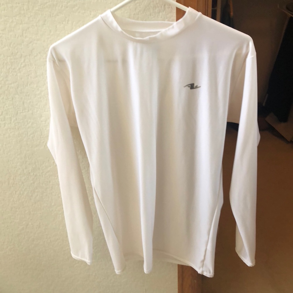 Athletic long sleeve